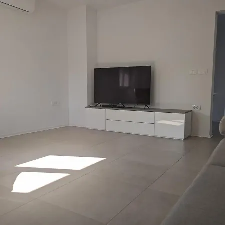 Pocitniska Hisa Hum Vikendica Kojsko