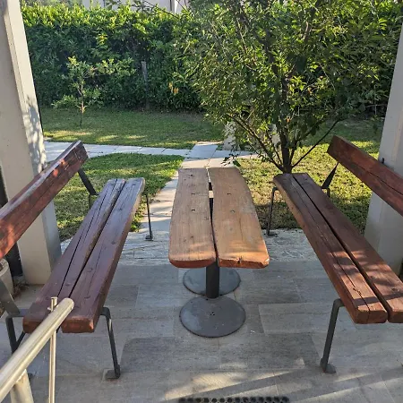 Pocitniska Hisa Hum *