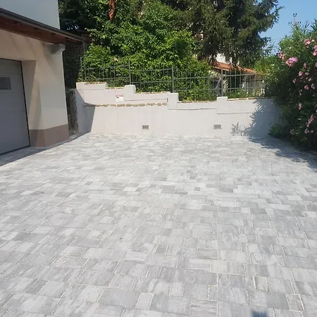 Pocitniska Hisa Hum Kojsko