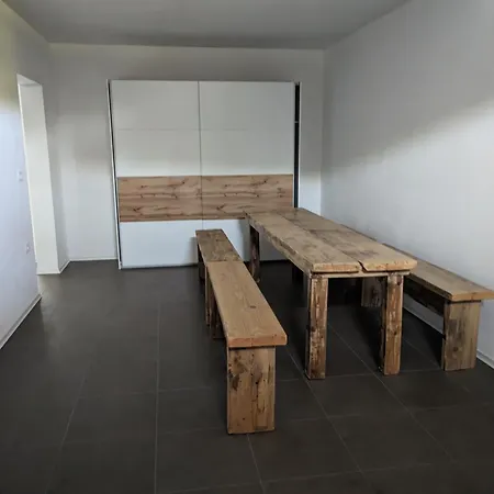 Vikendica Pocitniska Hisa Hum