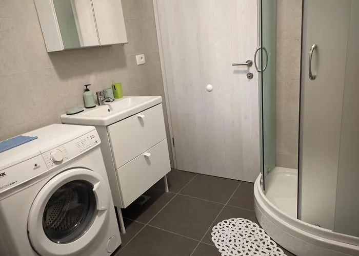 Vakantiehuis Pocitniska Hisa Hum Kojsko