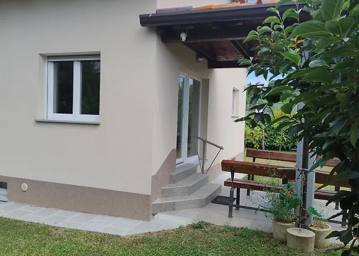 Pocitniska Hisa Hum * Kojsko